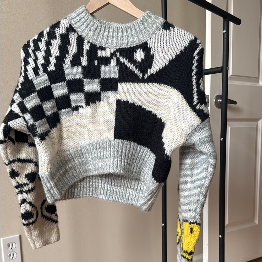 Stylish Black and Gray Women's Sweater